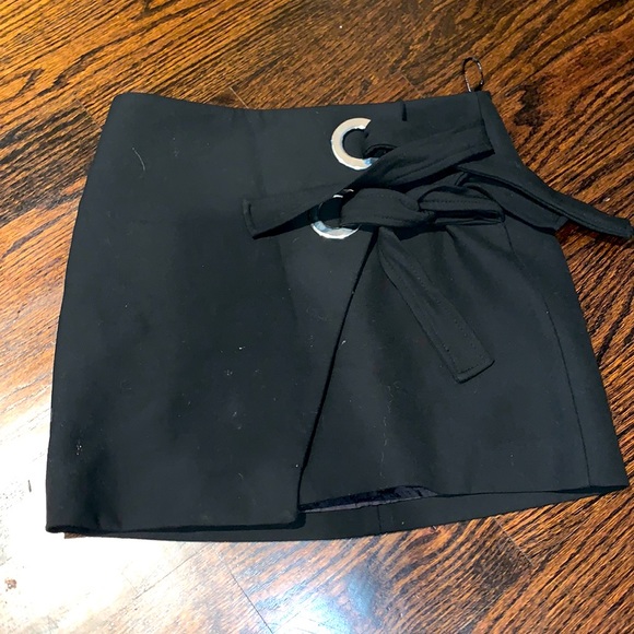 Zara Dresses & Skirts - Black Mini Skirt